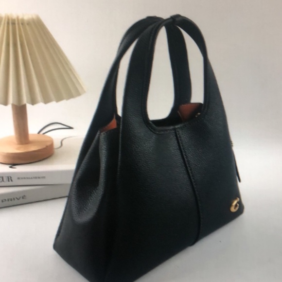 Coach Black Lana 23 BRAND NEW - Picture 5 of 8